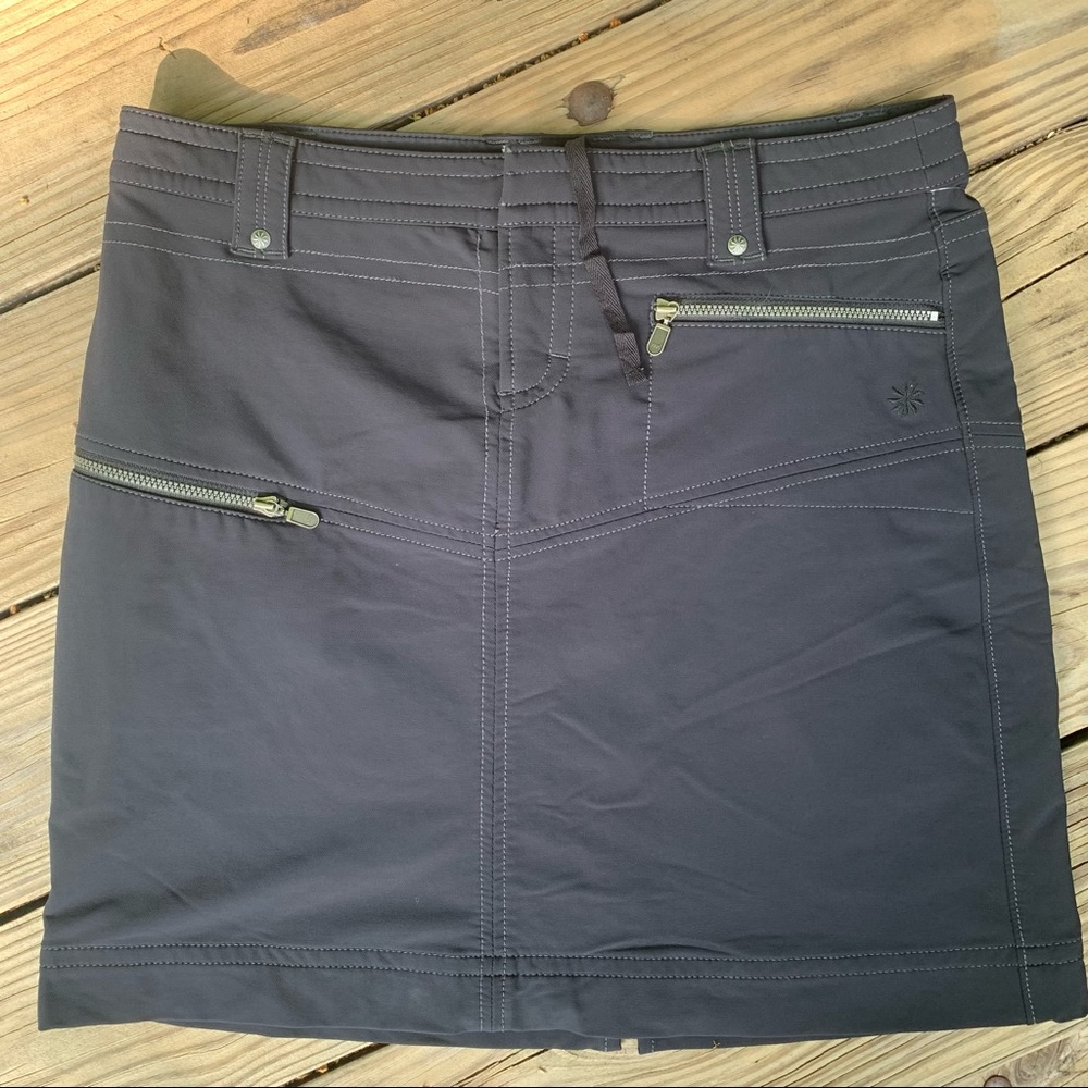 Athleta Metro zippered black mini skirt quick drying - 4